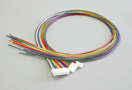 Wiring cable set with connector